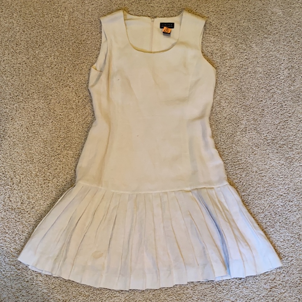 ✅VINTAGE linen/rayon dress. Tan/cream LIMITED brand. Zipup back. Pleated.Size 8.
